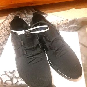 Cole Haan tennis shoes/sneakers